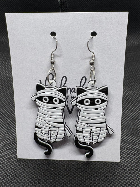 Mummy cat hypoallergenic earrings