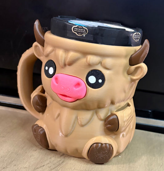 Highland cow ice cream holder